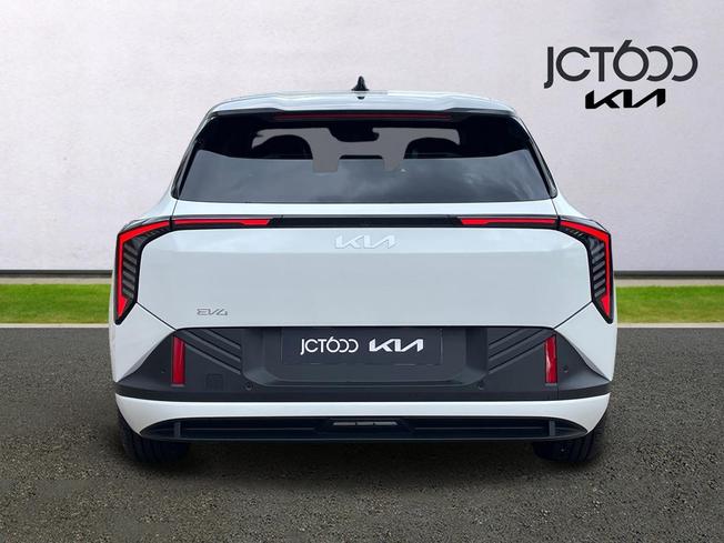 KIA EV4 Photo 7