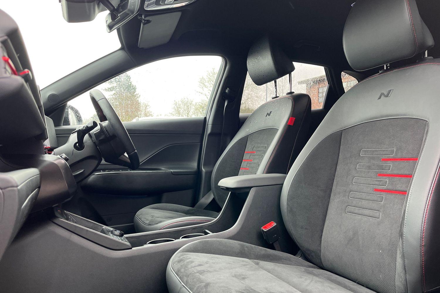 Hyundai Kona Photo 18