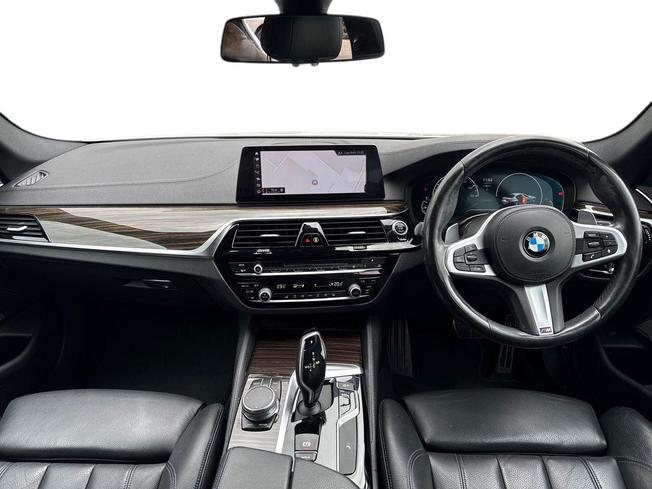 BMW 5 Series Photo 10
