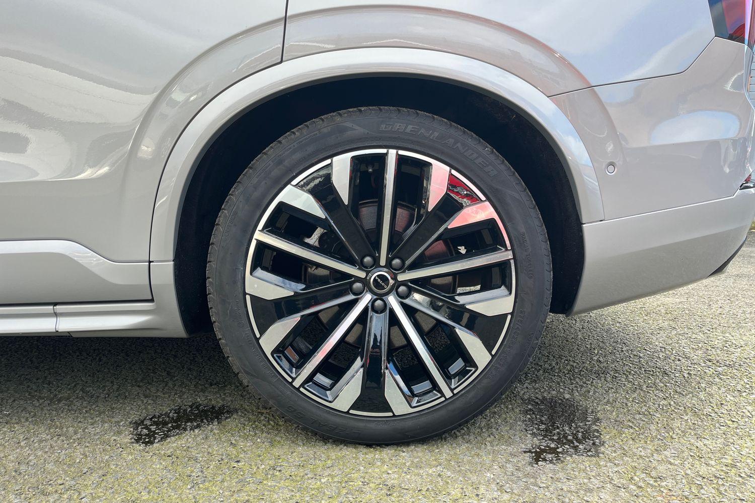 Volvo XC90 Photo 7