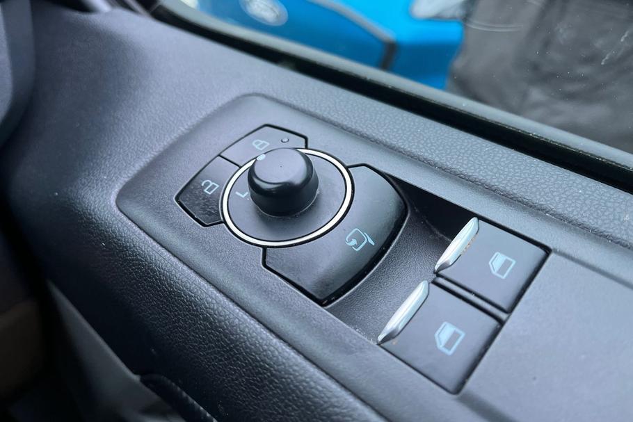 Used FORD TRANSIT CUSTOM WN75ATO 26