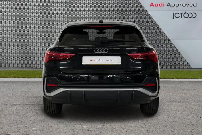 AUDI Q3 Photo 7