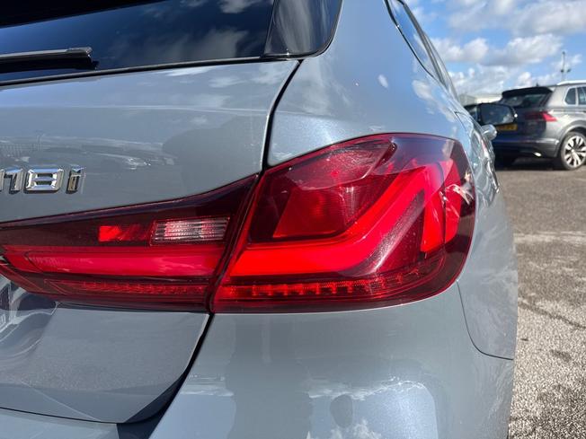 BMW 1 SERIES Photo 18