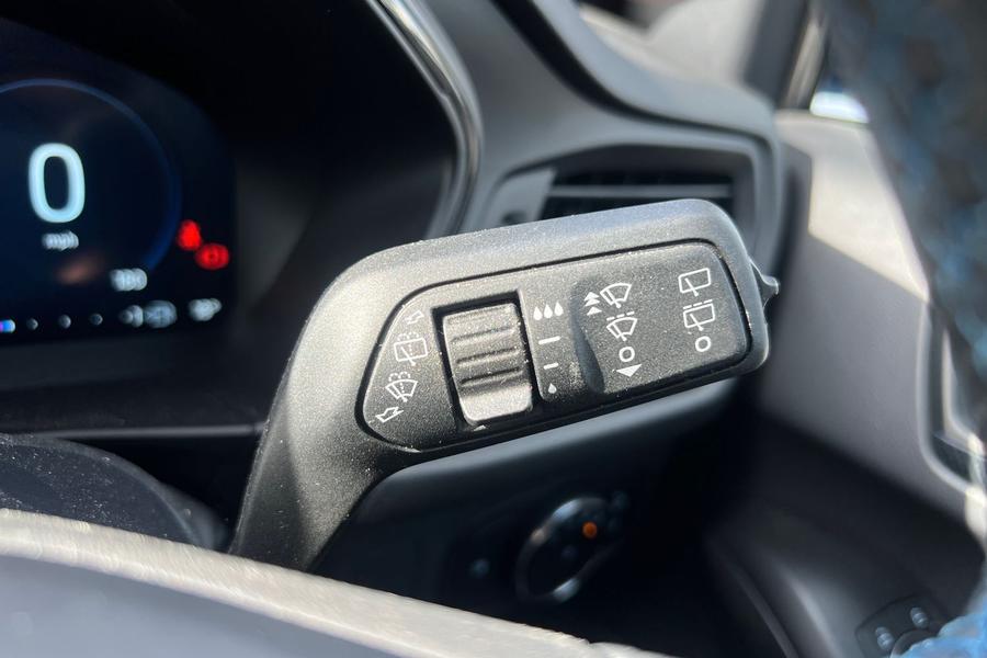 Ford FOCUS Photo autoimg-56d54d163c643bb2ed8df1c63d38ccbed73a91e8.jpg