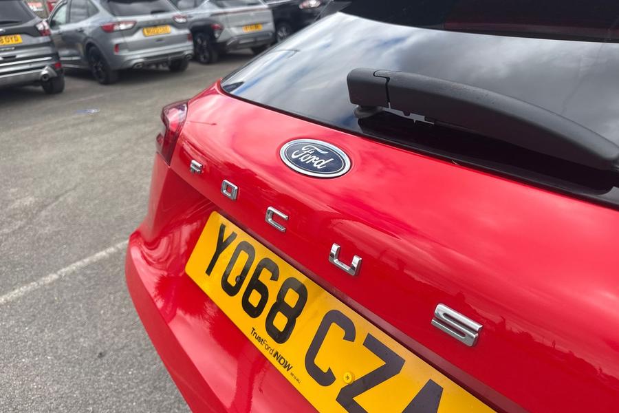 Ford FOCUS Photo autoimg-56d632422d75ff1136d4f0a133d886554ae7b5ef.jpg