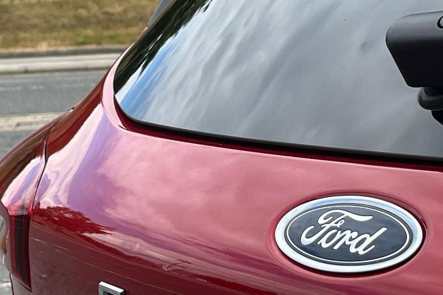 Ford FOCUS Photo autoimg-56d63c2128e996ff5bd019959fca2b4416cca6e2.jpg