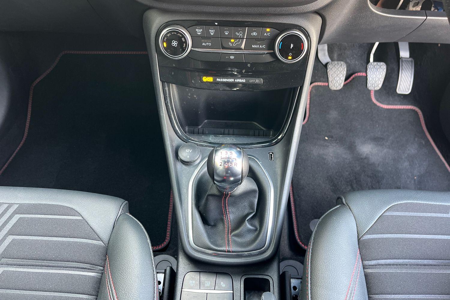 Ford Puma Photo 31