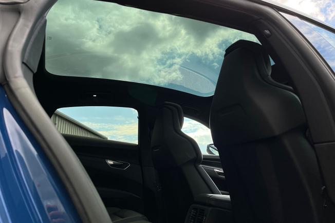 AUDI E-Tron Gt Photo 38