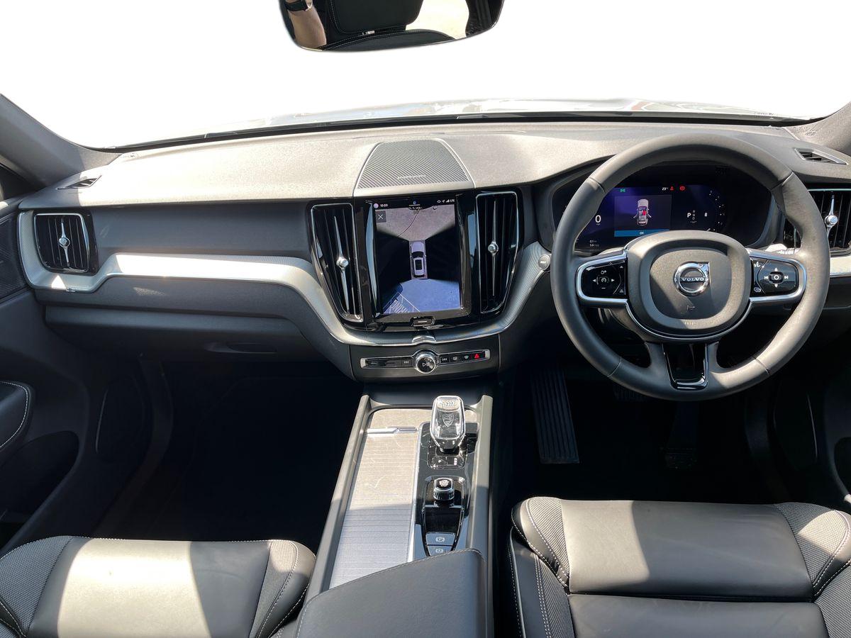 Volvo XC60 Photo 9