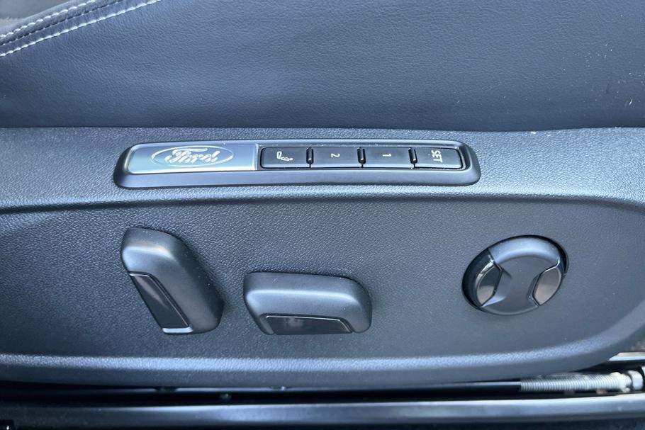 Used Ford EXPLORER 38