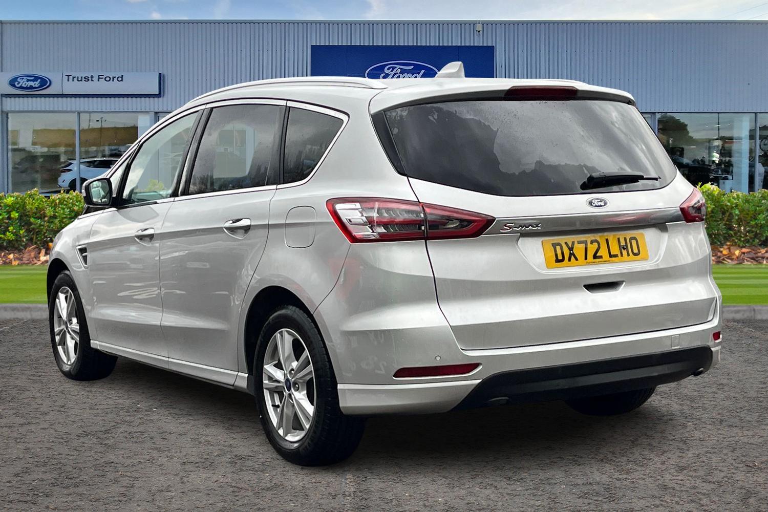 Ford S-MAX Photo 1
