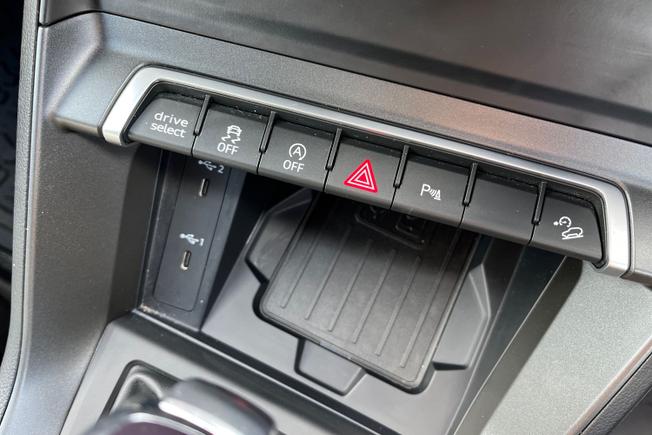 Audi Q3 Photo 29