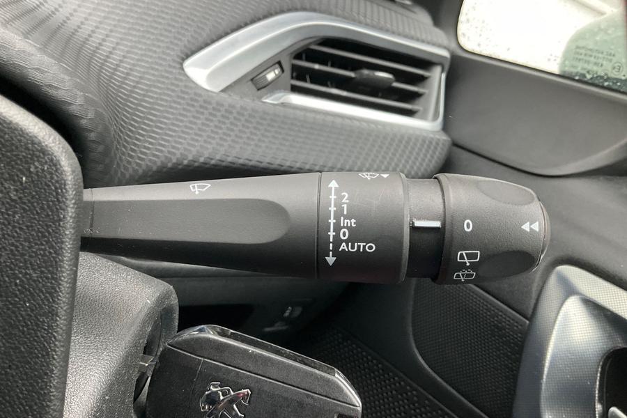 Peugeot 2008 Photo autoimg-56e3c851a321dcddfe7f4bd2279997f8d907b172.jpg