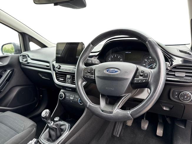 FORD Fiesta Photo 6