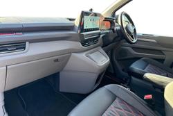 VOLKSWAGEN Transporter Photo 2