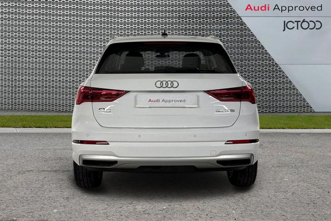 AUDI Q3 Photo 7