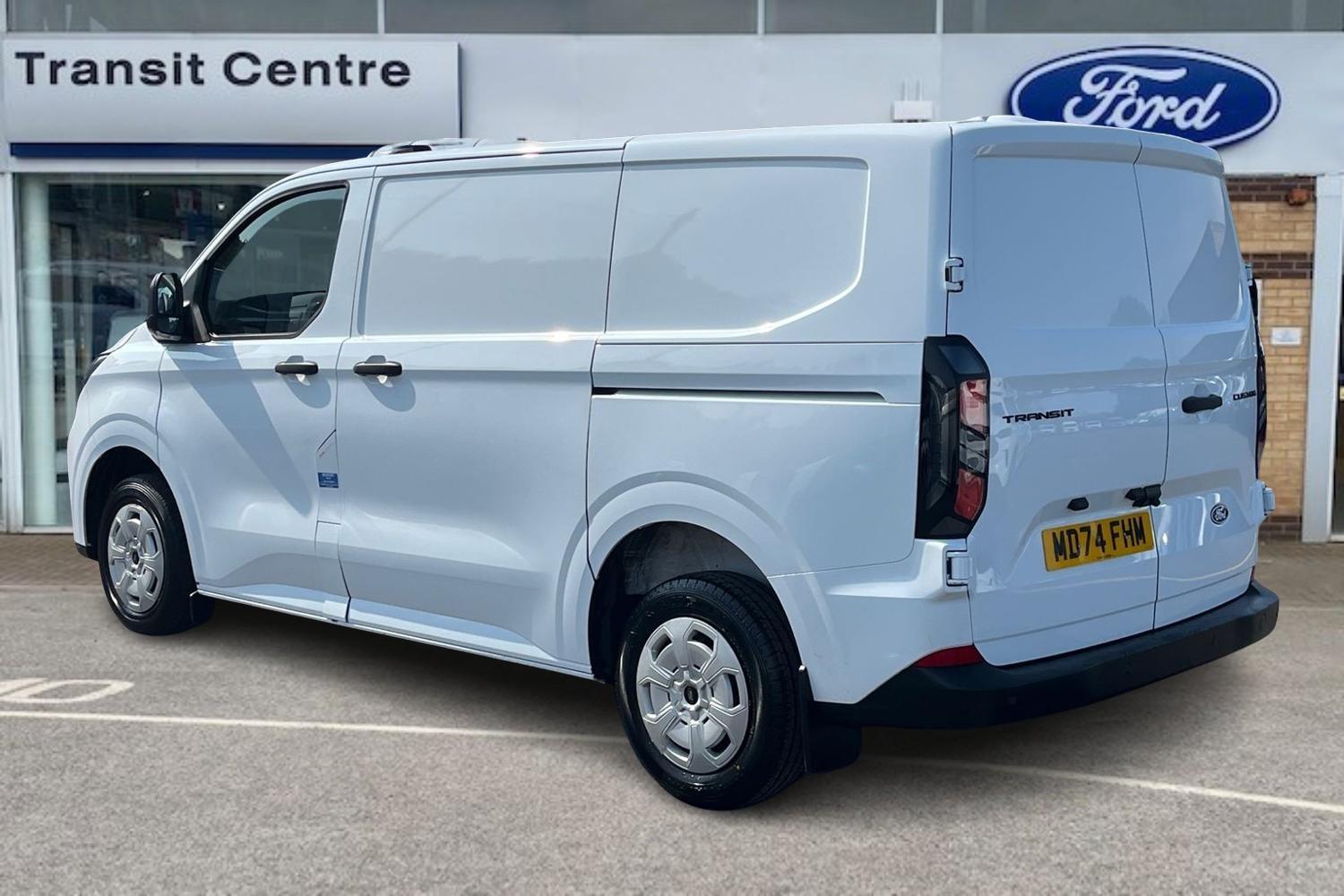Ford TRANSIT CUSTOM Photo 1