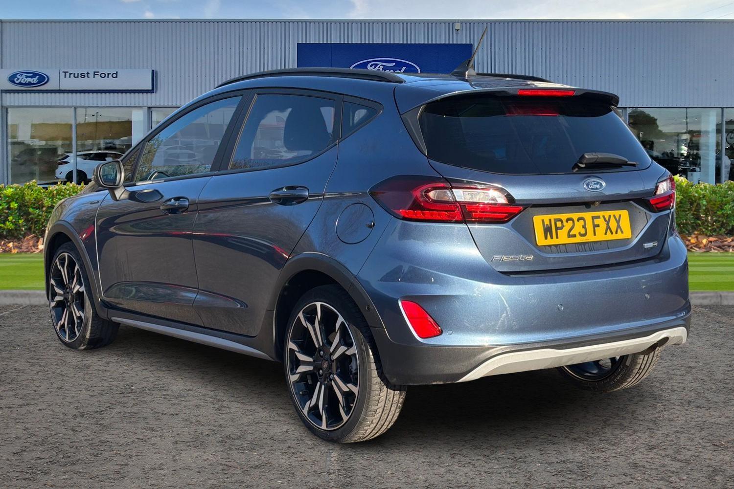 Ford FIESTA Photo 1