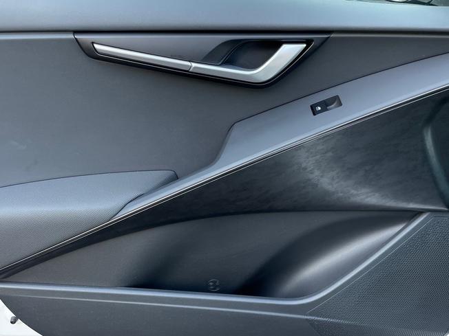 KIA Niro Photo 28