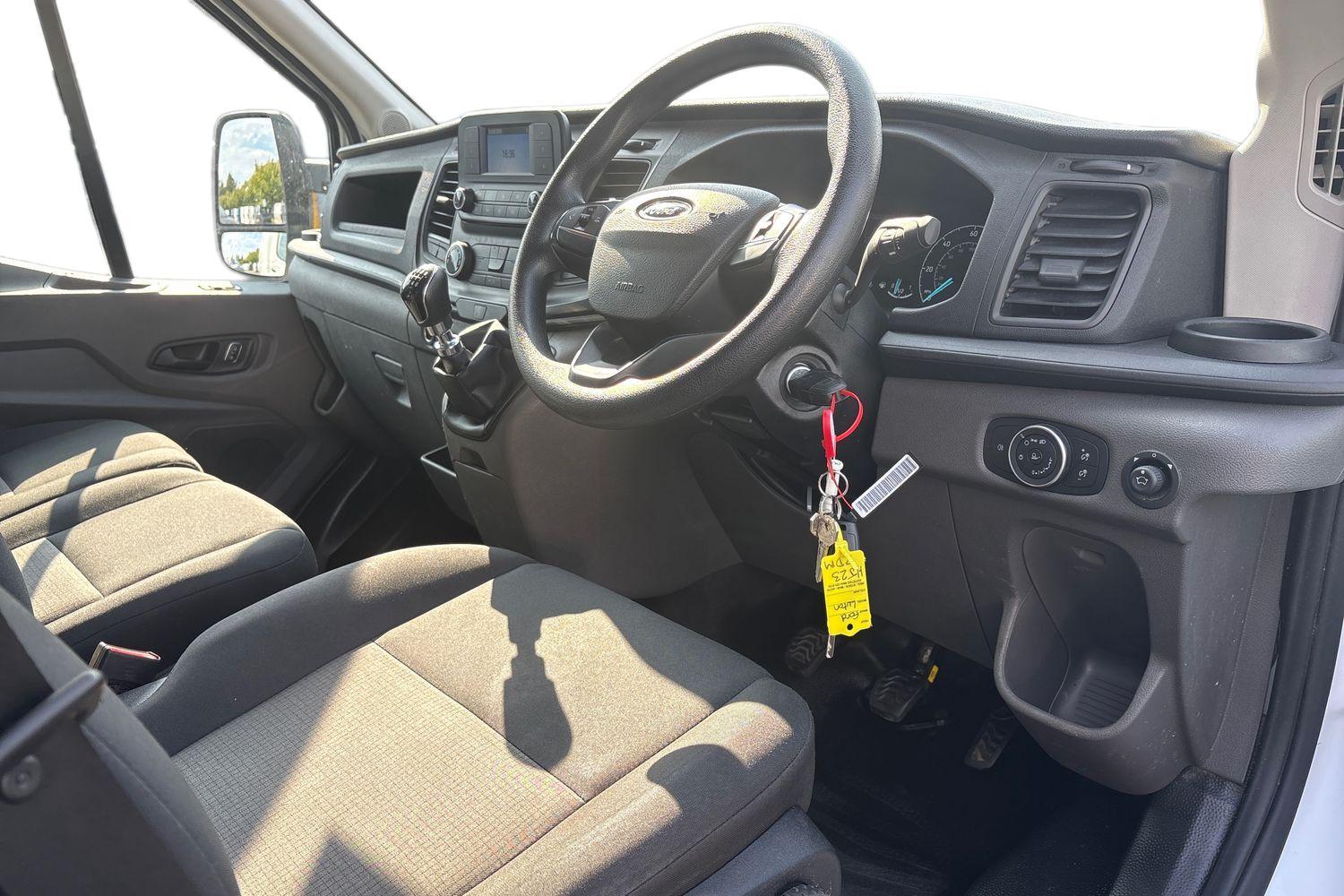 Ford TRANSIT Photo 13