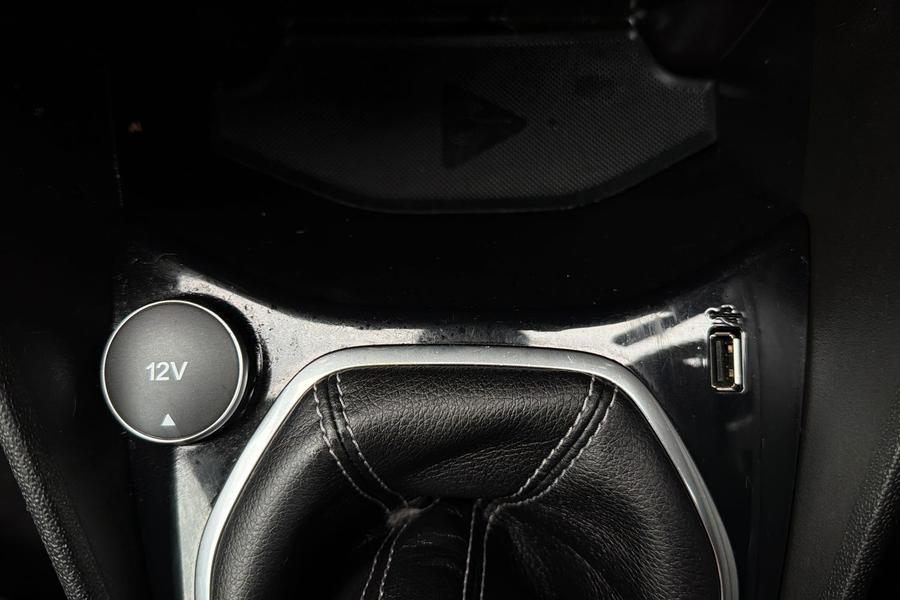 Ford FIESTA Photo autoimg-56fd48f0ece5f7bfae000969ac6858a563d17407.jpg