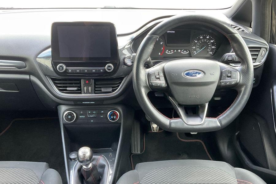 Ford FIESTA Photo autoimg-56fde95a9fe2bebaa6c9b7e5b6d535fd4fdb8402.jpg
