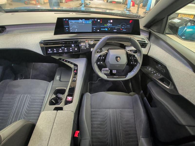 Used Peugeot E-3008 NV24RXS 12