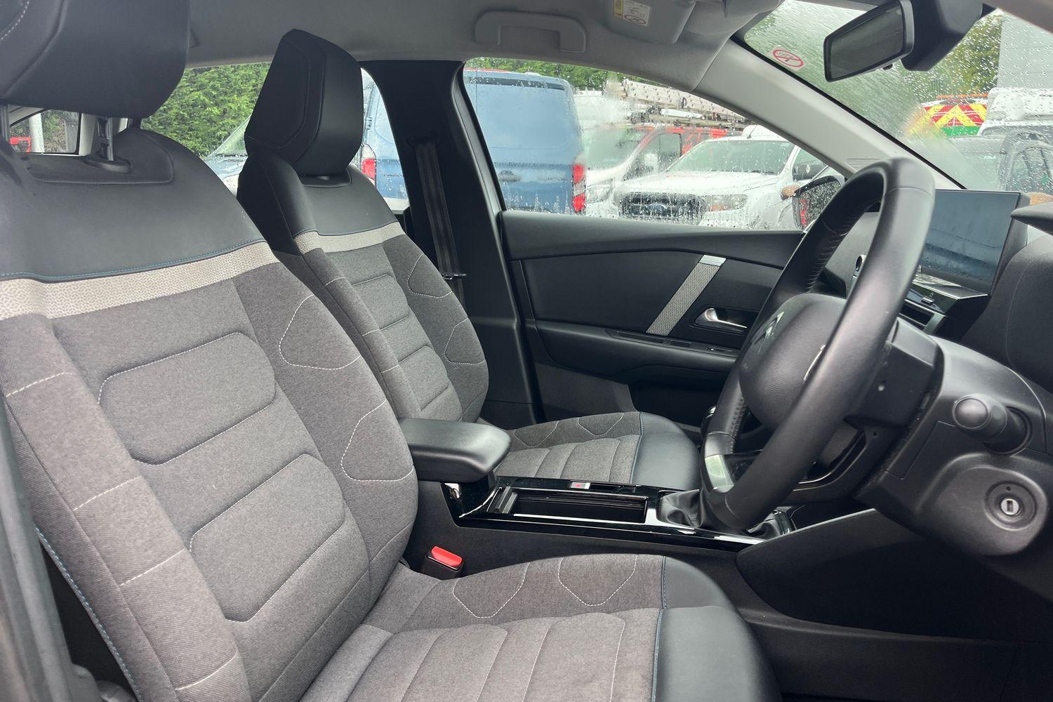 Citroen C4 Photo 16