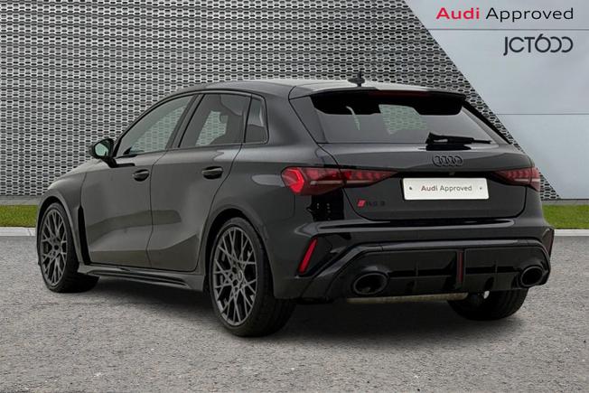 AUDI RS3 Photo 3