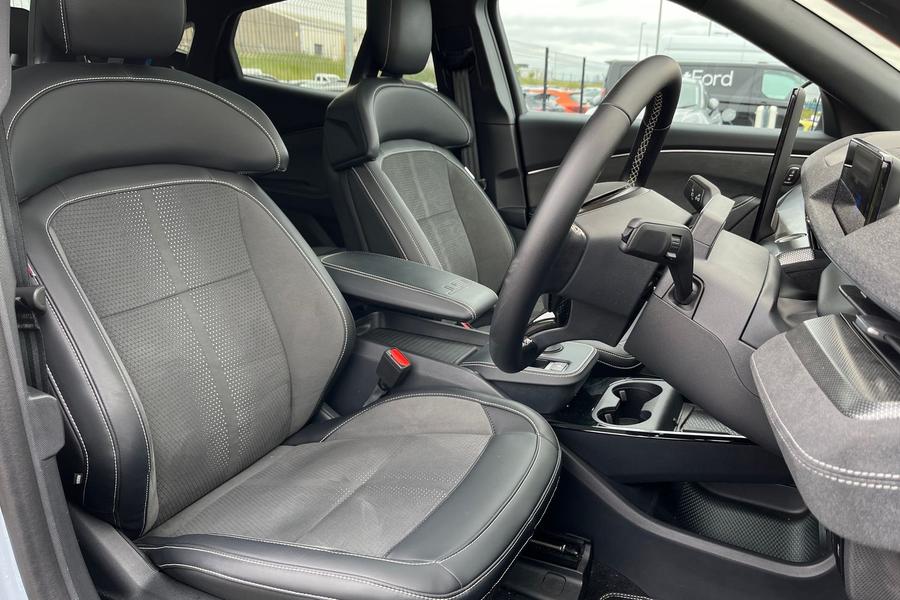 Ford Mustang Mach-E Photo autoimg-57015c0cde004aa0616c2bd8210ff672e0ddf360.jpg