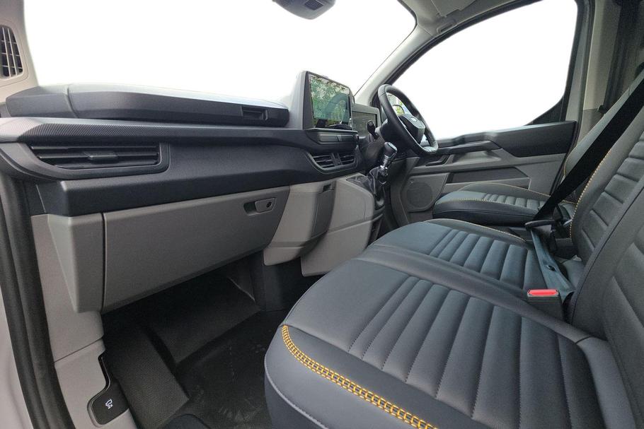 Used Ford Transit Custom WP26KXK 3