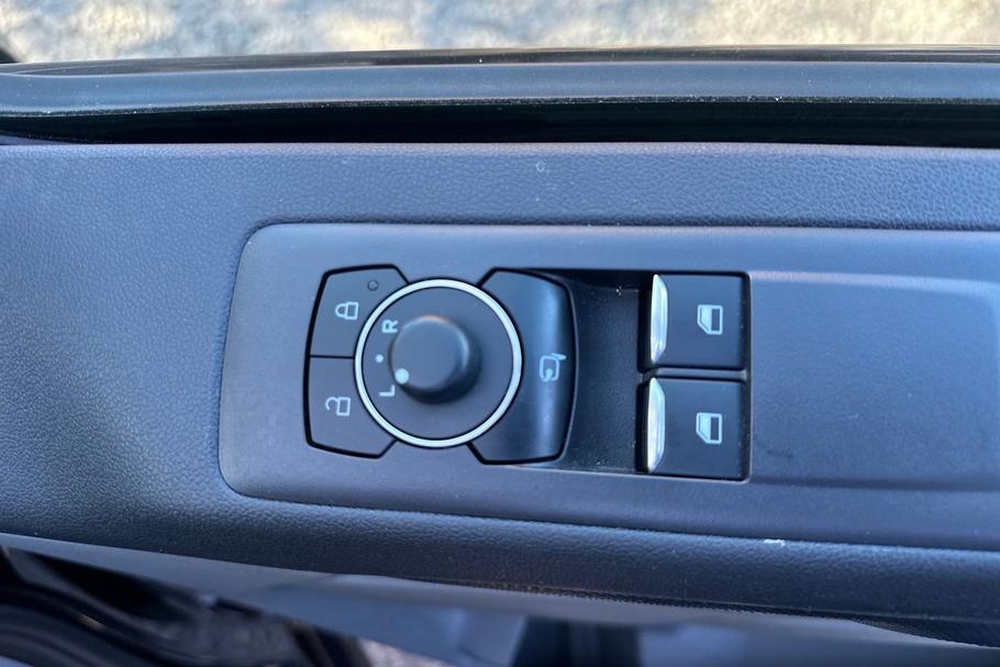 Used FORD E-TRANSIT CUSTOM WR75JFO 34