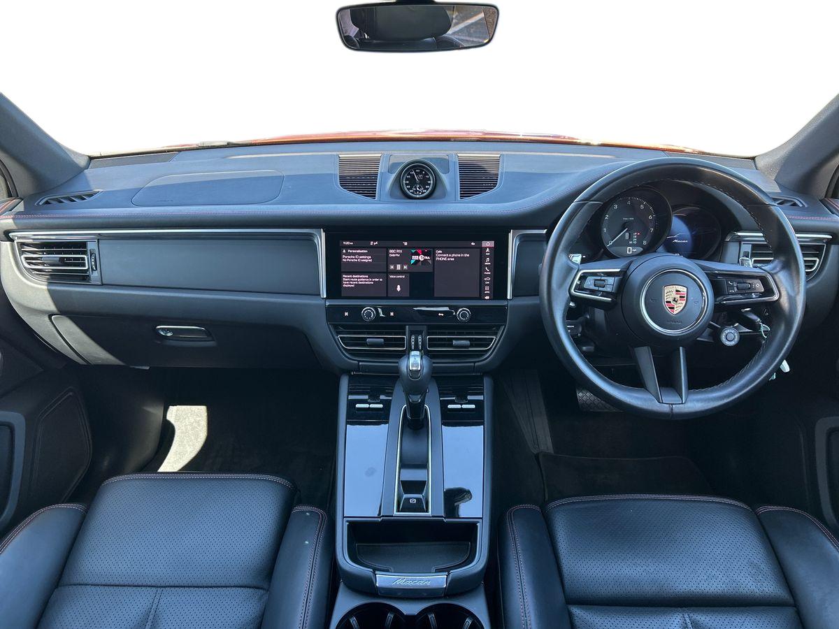 Porsche Macan Photo 8