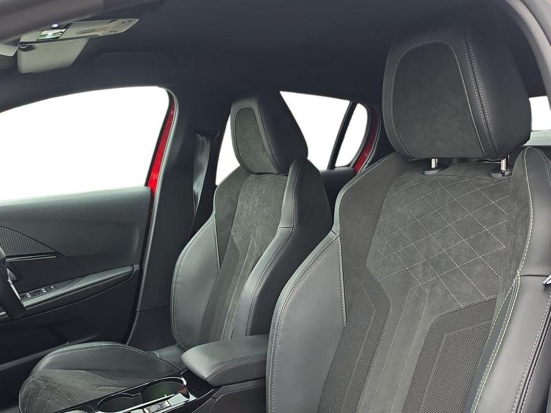 Used Peugeot E-208 AK22MYW 16