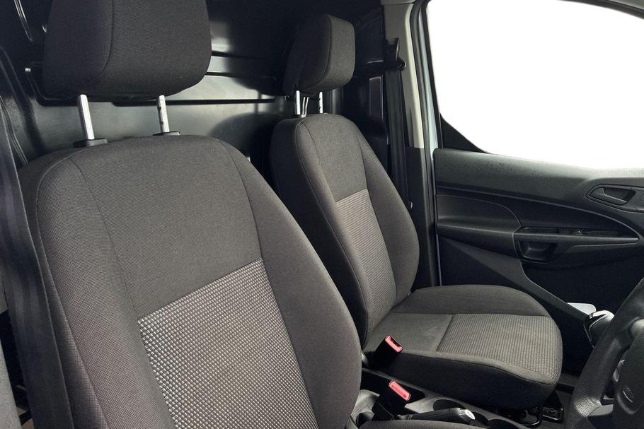 Used Ford Transit Connect YT67CBU 11