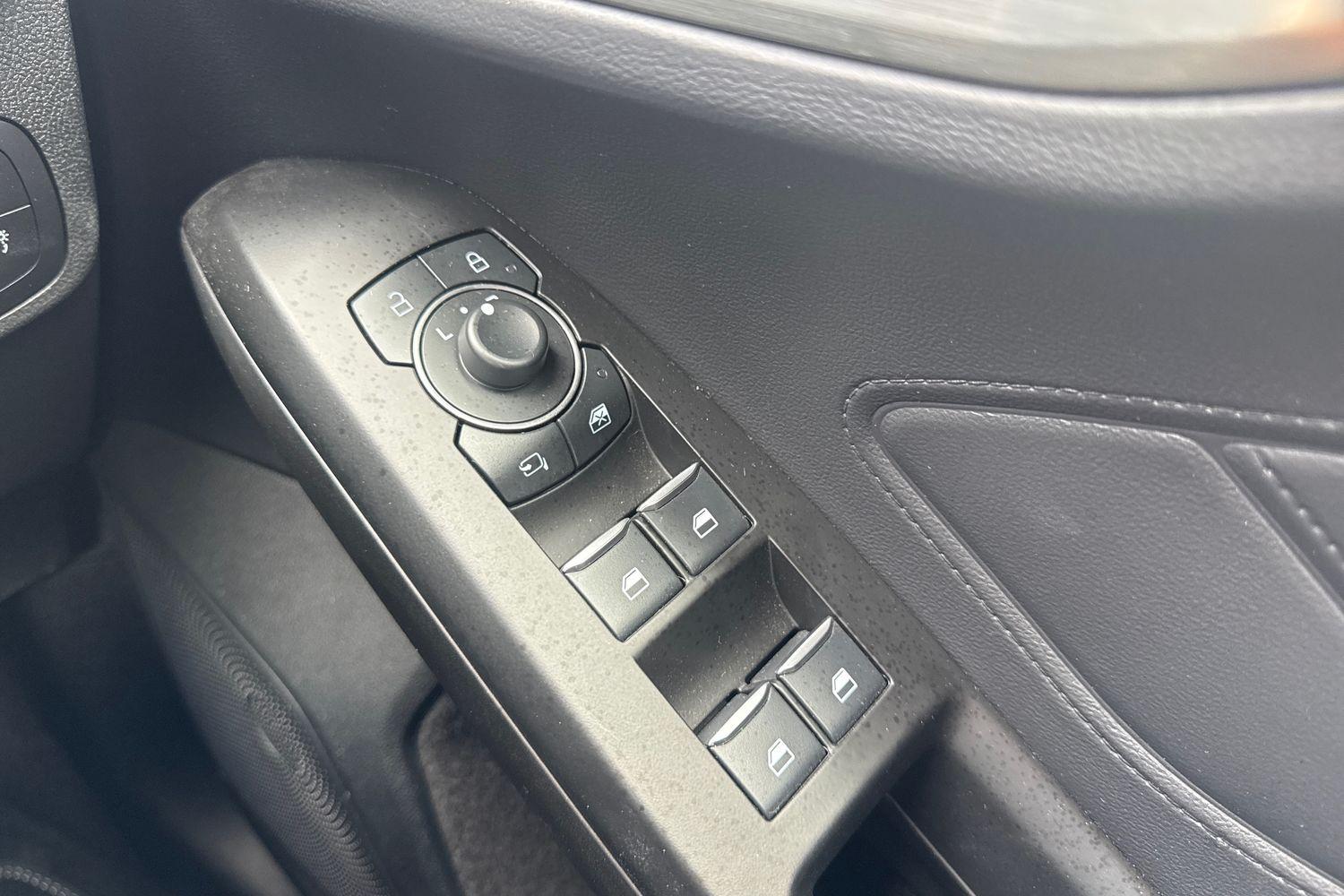 Ford FOCUS Photo 15