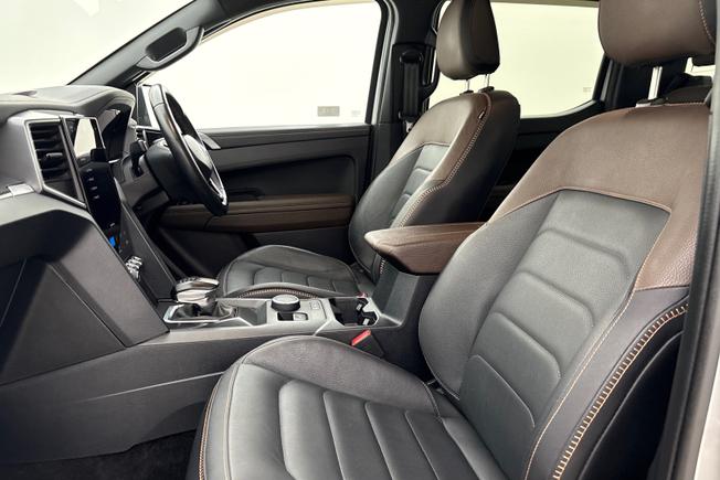 VOLKSWAGEN Amarok Photo 23