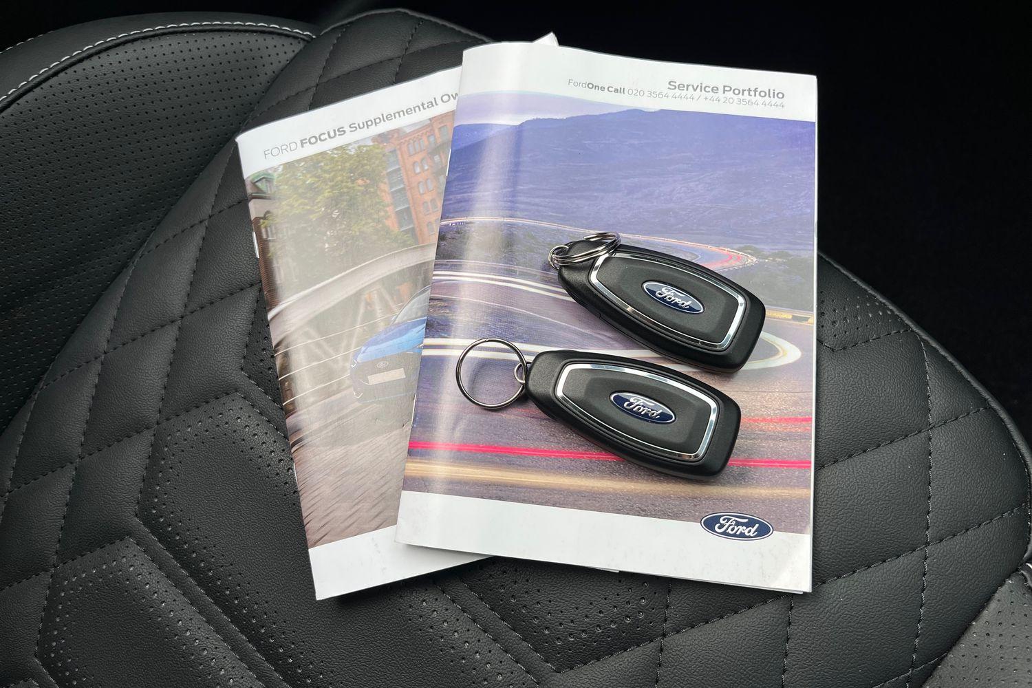 Ford Focus Photo 21