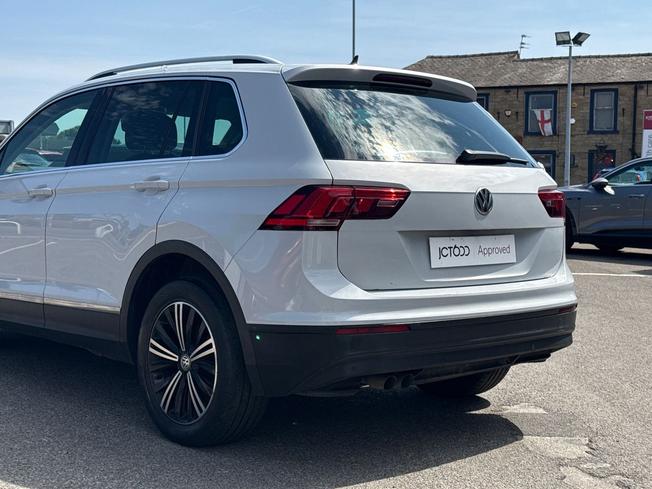 VOLKSWAGEN Tiguan Photo 31