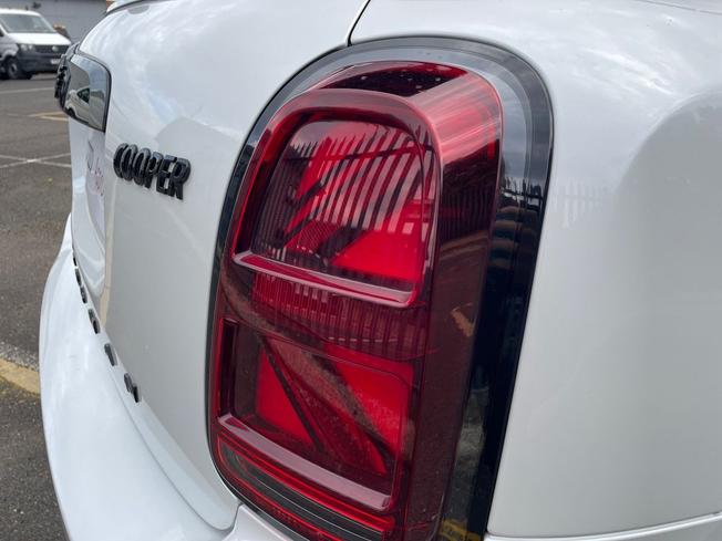 MINI COUNTRYMAN Photo 18