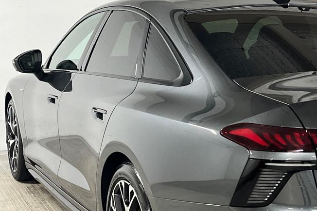 AUDI A6 Saloon Photo 33