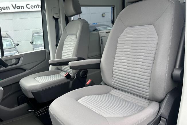 Volkswagen Grand California Photo 33