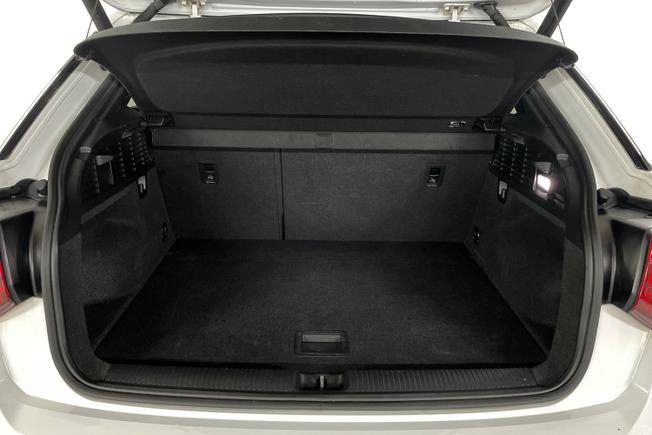 AUDI SQ2 Photo 12