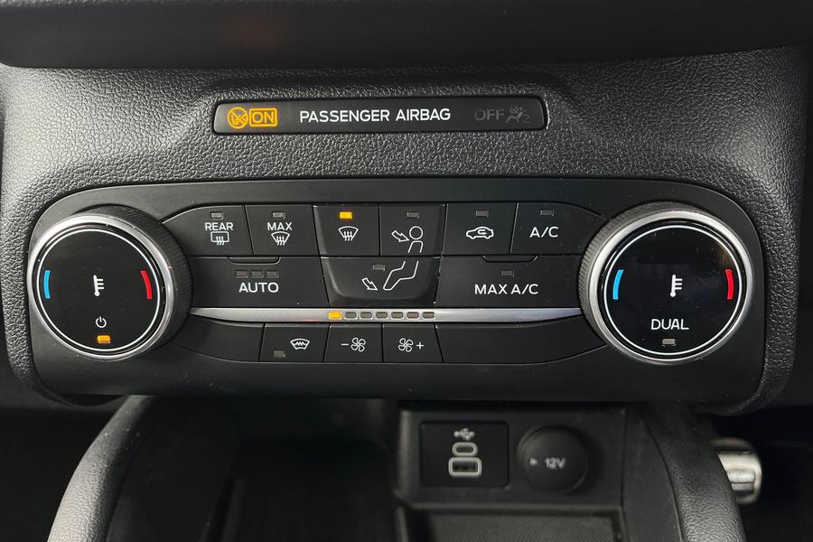 Ford Kuga Photo autoimg-571eb62437136f0aaa4c7194802f2b4a81a2eba4.jpg