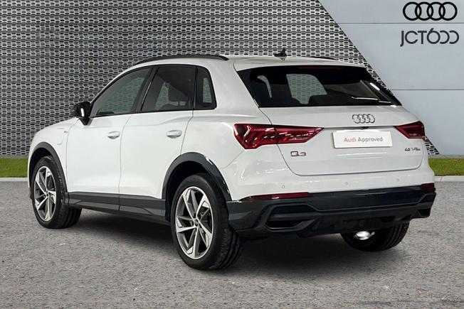 AUDI Q3 Photo 3