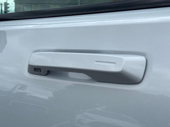 POLESTAR Polestar 2 Photo 27
