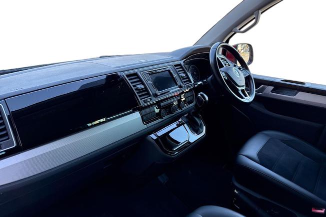 VOLKSWAGEN Caravelle Photo 2