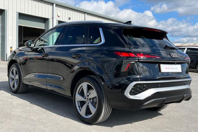 AUDI Q3 Photo 55