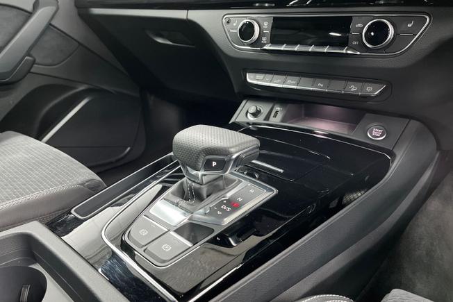 AUDI Q5 Photo 23