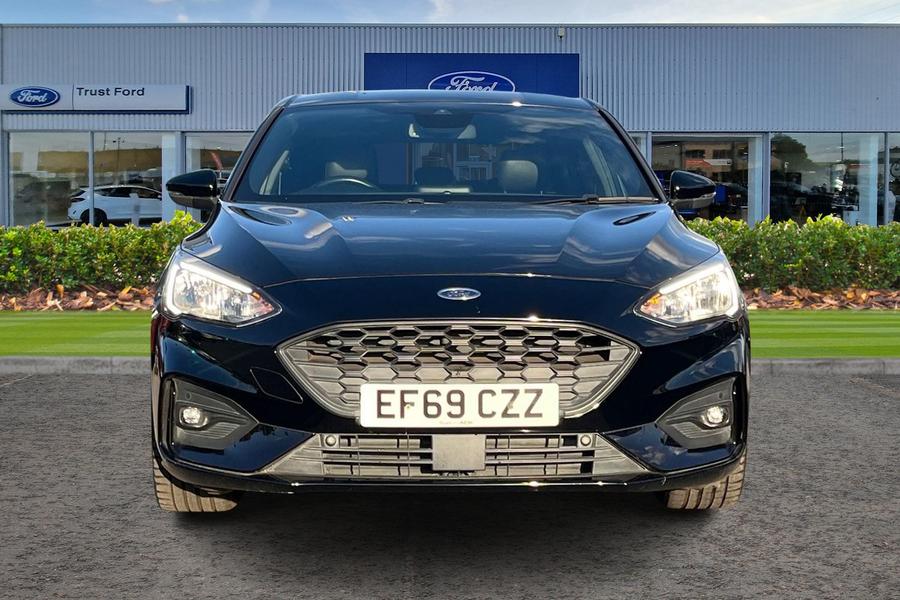 Ford FOCUS Photo autoimg-573ffc85bb02aab9c23628444c04220e80dab780.jpg